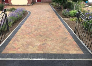 Paved Driveways contractors in Oldfield Brow
