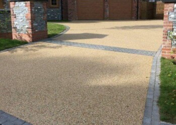 Gravel Driveways Contractors In Oldfield Brow